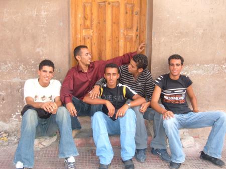 chouf chi 3issaba bach dower l7araka